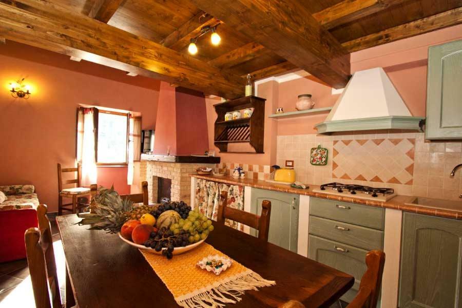Bed and Breakfast Borgo Delle Panie Careggine Exterior foto