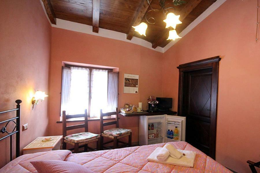Bed and Breakfast Borgo Delle Panie Careggine Exterior foto