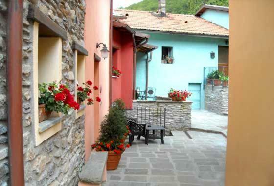 Bed and Breakfast Borgo Delle Panie Careggine Exterior foto