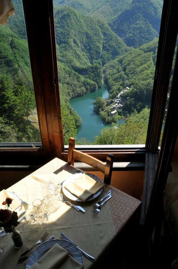Bed and Breakfast Borgo Delle Panie Careggine Exterior foto