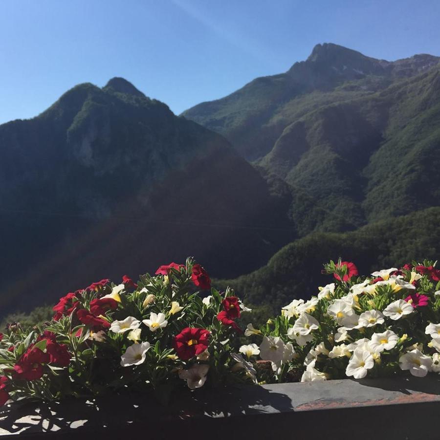 Bed and Breakfast Borgo Delle Panie Careggine Exterior foto